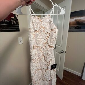 COPY - Temps De L'Amour White Lace Bodycon Midi Dress from Lulus Medium and Lar…